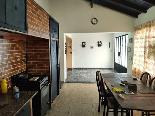 Imagen 14 de 22 de Venta De Casa 3 Dormitorios En Los Hornos, La Plata