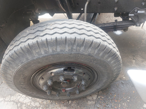 Vendo Camion Ford 14000 Balancin Neumático, Caja Playa