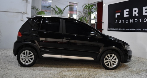 Fox Track 1.6 Msi Nafta 2016 Color Negro Excelente Estado!!