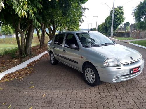 Renault Clio Sedan 1.0 16v Rt 4p 2001