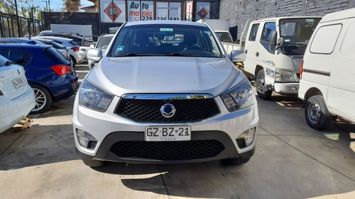 Imagen 2 de 18 de Ssangyong Actyon Sport 4x2 Ac Ll