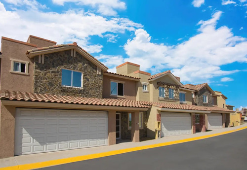 Casa En Venta En Fraccionamiento Real Madeira Pachuca Hidalgo Casa Club Con Alberca Casa Nueva Modelo Castelo