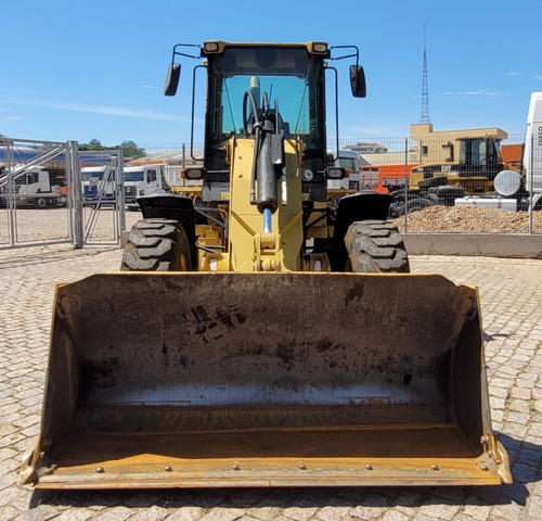 Imagem 8 de 13 de Pá Carregadeira Caterpillar 924 G