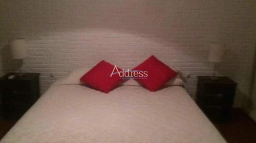 Muy Buena Casa, En Zona Residencial- Ref: 2724