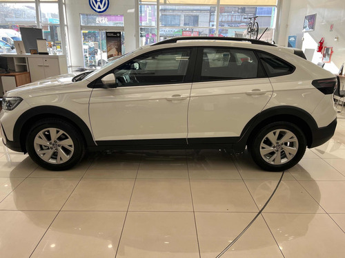 Imagen 2 de 25 de Volkswagen Nivus Trendline 170tsi Mt