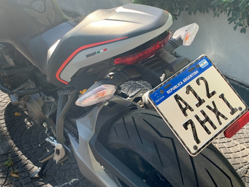 Ducati Monster 821 Stealth - Con Termignoni