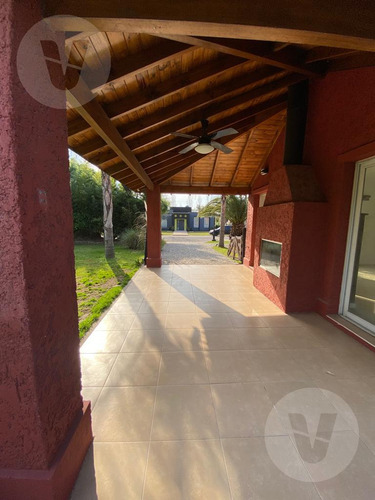 Casa En Venta Con Renta - Barrio Brickland, Canning