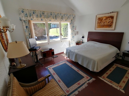 Venta Casa Playa Mansa A 1 Cuadra Del Mar 3 Dormitorios- Ref: 159