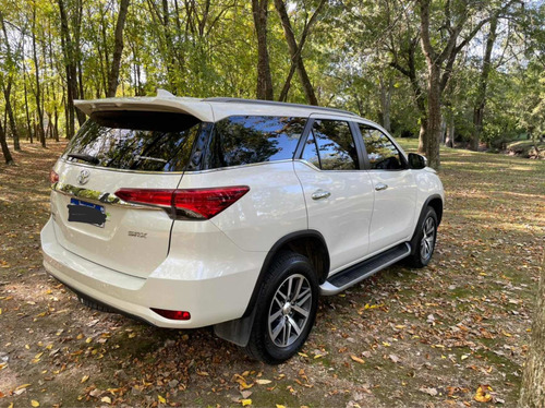 Toyota Sw4 2.8 Srx 177cv 4x4 7as At 2019