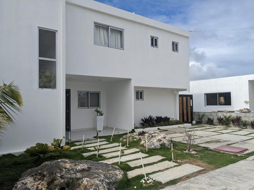 Vendo Villa Amueblada En Punta Cana, República Dominicana