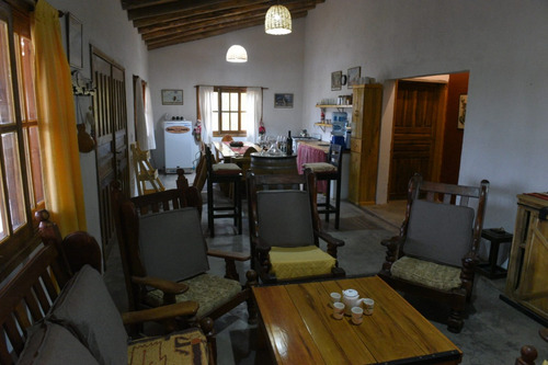 Ruedas Negras Casa De Campo, Ruta Del Vino Valle De Uco C/wifi Casa Para 8 Personas