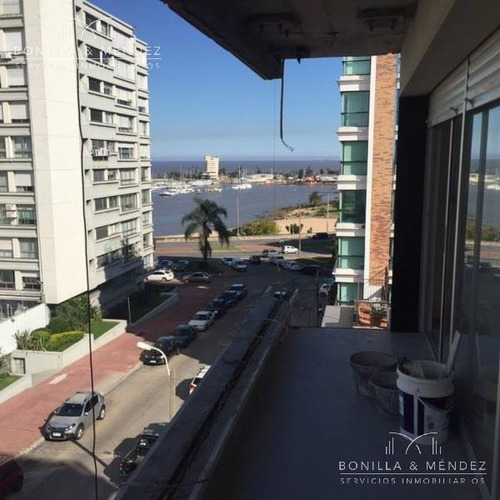 Mirador Del Puerto, Puerto Del Buceo