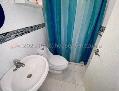 Ivonne Bracho Vende Hermosa Y Remodelada Casa En El Este De Barquisimeto Con Todos Los Servicios Básicos Constantes. Mls #24-13154