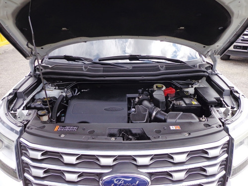 Imagen 10 de 11 de Ford Explorer Limited 2016 V6 4x4 Automático