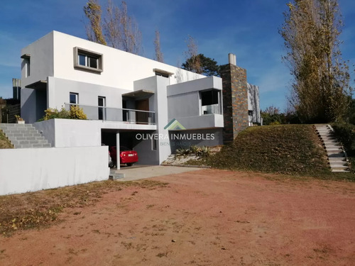 Casa En Venta, Gran Oportunidad.