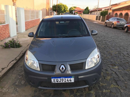 Imagem 7 de 10 de Renault Sandero 2010 1.0 16v Expression Hi-flex 5p