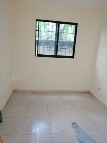 Imagen 27 de 30 de Vendo Casa De Oportunidad En Autopista De San Isidro 3 Habitaciones Principal Con Baño, Baños Común Sala Comedor Cocina Terraza, Cuarto De Servicio Con Baño Galería Marquesina. Cisterna 152 Metros