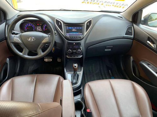 Imagem 7 de 15 de Hyundai Hb20x 1.6 16v Premium Flex 4p Automático