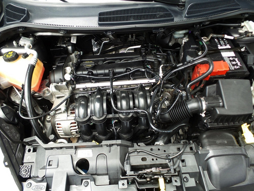 Ford Fiesta 1.6 Se At