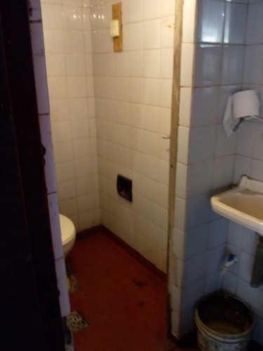 Imagen 5 de 8 de Local En Venta En La Tablada