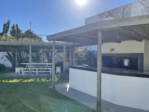 Apartamento De 3 Dormitorios En Alquiler De Temporada En La Barra