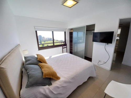 Imagen 4 de 12 de Alq. Temp. 3 Ambientes Para 4 Personas Vista Al Mar Y Al Golf