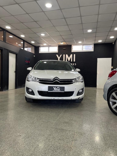 Imagen 6 de 10 de Citroën C4 Lounge 2016 1.6 Hdi 115 Feel Pack
