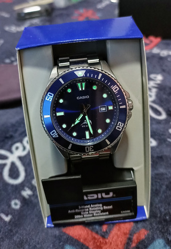 Reloj Casio Marlin Duro Mdv-106b-2avcf Con Correa Metalica Acero Inox Azul Azul (Usado)