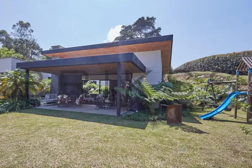 Casa En Venta En Llanogrande. Cod V50906