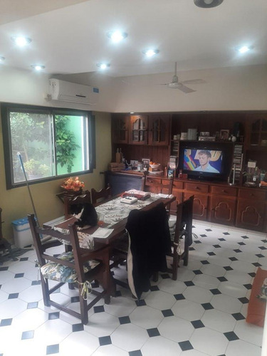 Imagen 19 de 24 de Liniers 188, Hermoso Chalet De 2 Plantas