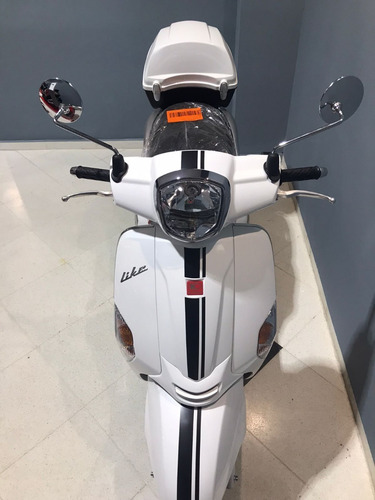 Imagen 7 de 16 de Scooter Kymco Like 125 Blanca 0km 2023