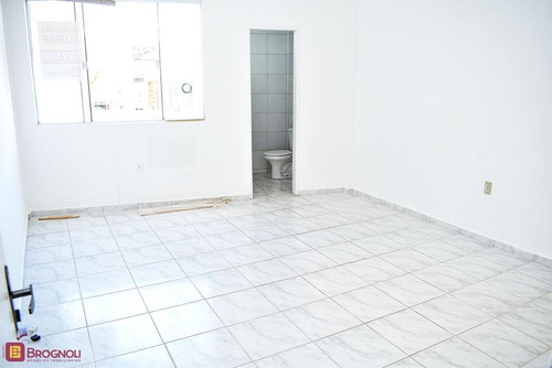 Sala Com Ótima Localização No Estreito! - 9899