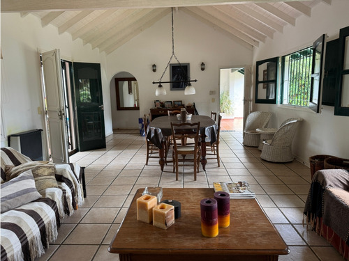 Pinamar Zona Norte- Casa La Rural
