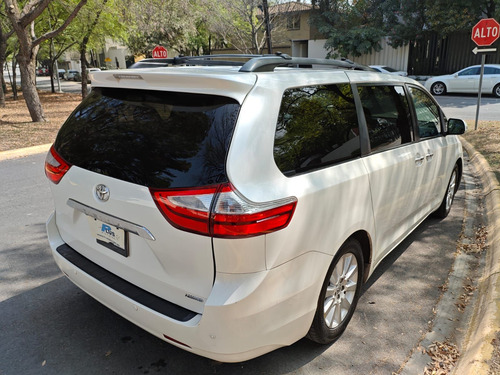 Toyota Sienna 3.5 Limited At