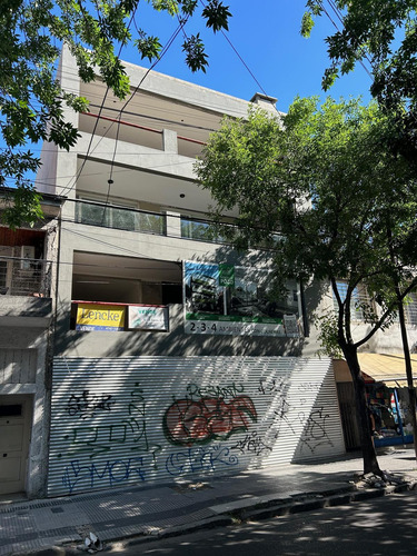 Lencke Vende - Edificio Los Fresnos, Amplio 2 Ambientes C/balcon Terraza Y Parrilla