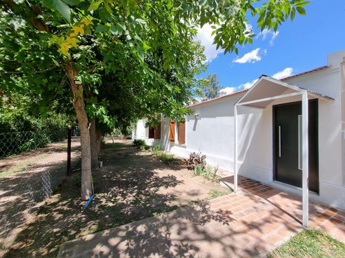 Imagen 3 de 29 de Venta - Casa - Barrio Parque La Verdad - Exaltación De La Cruz