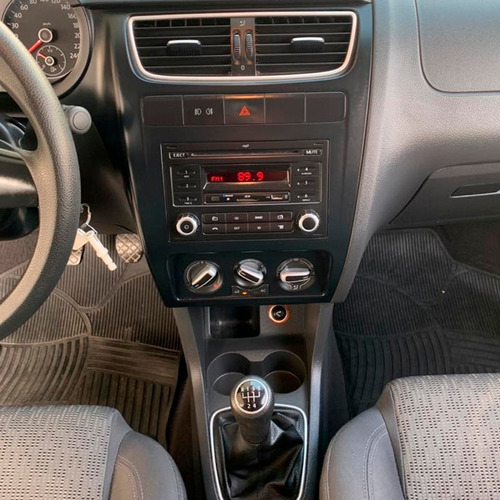 Volkswagen Fox 1.6 3p