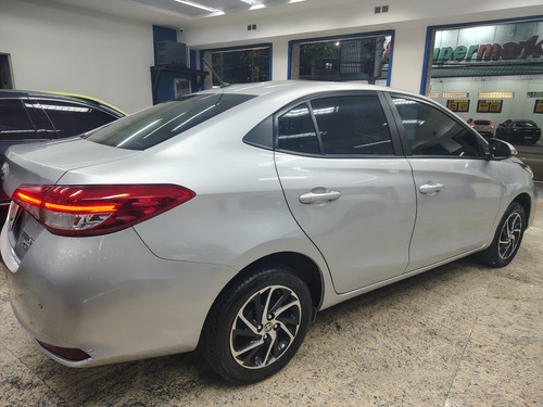 Toyota Yaris Sedan 1.5 16V FLEX SEDAN XLS MULTIDRIVE