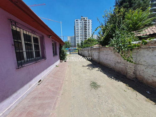 Terreno Construcción En Venta, Macul Cercano A Municipalidad