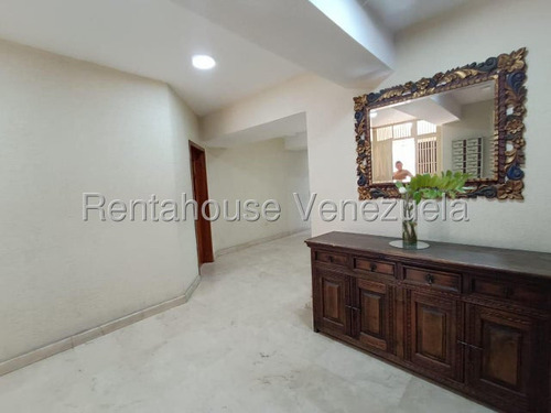 Apartamento En Venta Amoblado Urb San Isidro Maracay 25-13509 Apd