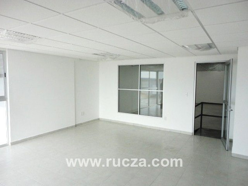 Bodega Cross Dock De 7,470 M2 / Silao Gto.
