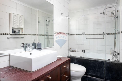 Casa 7d - 4b Calle Irlanda En Las Condes.