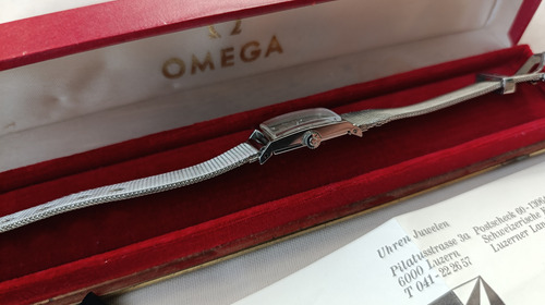 Reloj Omega Genève Ref. 511.357 - Swiss 1971 Estuche Plateado No Plateado (Usado)