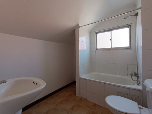 Se Arrienda Casa En Sector Escuadrón, Coronel. (3d 2b)