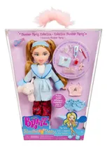 Comprar Muñeca Cloe Bratz Slumber Party - Incluye 2 Conjuntos de Pijamas para Combinar Como Tu Quieras, Su Estilo Único de Cabello Rubio en Coletas y Maquillaje Suave