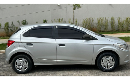 Chevrolet Onix 1.0 MPFI LT 8V FLEX 4P MANUAL