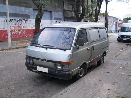 Nissan Vanette