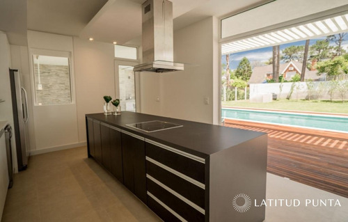 Imagen 16 de 17 de Residencia En Barrio Privado