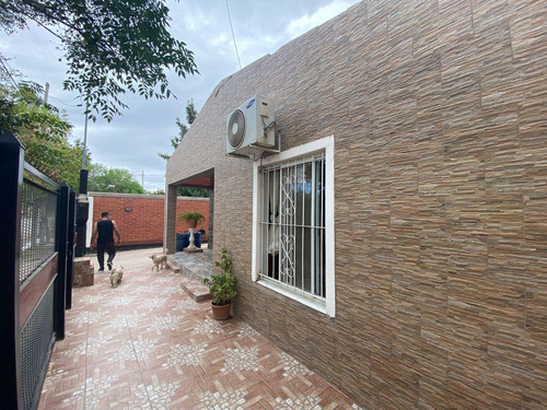 Casa En Venta 3 Dormitorios - Centenario