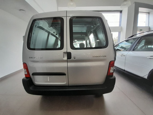 Imagen 20 de 25 de Peugeot Nuevo Partner Confort Hdi Am23.5 Aa